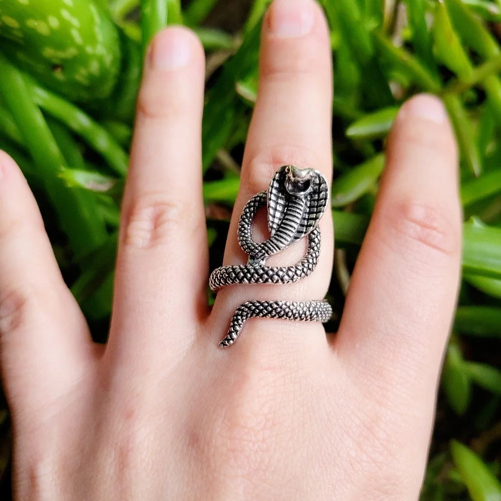 New Classic Silver Cobra Snake Ring